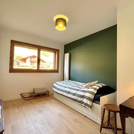 Bright With Balcony And Stunning Views Megève