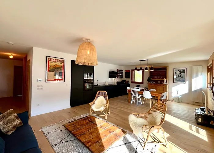 Bright With Balcony And Stunning Views Lejlighed