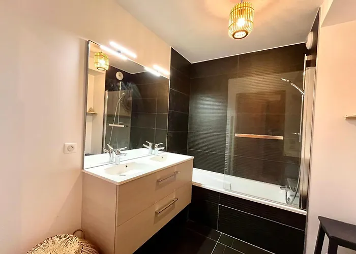 Bright With Balcony And Stunning Views Lejlighed Megève